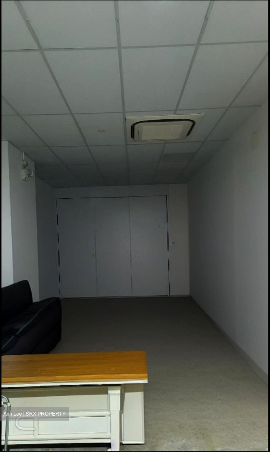 The Commerze@irving (D13), Factory #511469541